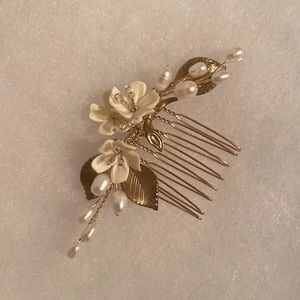 Ivory Bridal Wedding Hairpiece